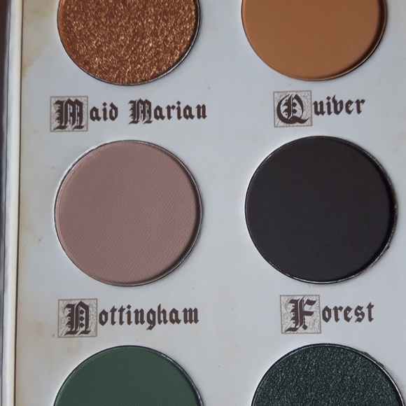 Bundles of Strorybook Palette and Dose Lipstick - Picture 1 of 4